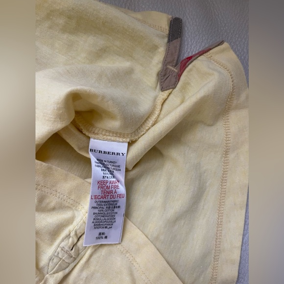 Burberry Yellow Polo T Shirt with 2 Buttons / Logo  (Unisex) Size 8Y - Picture 5 of 6
